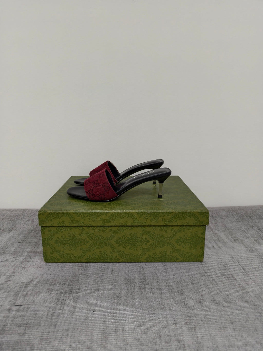 GUCCI 26S MULE SANDALS 55MM IN DARK RED GG CANVAS