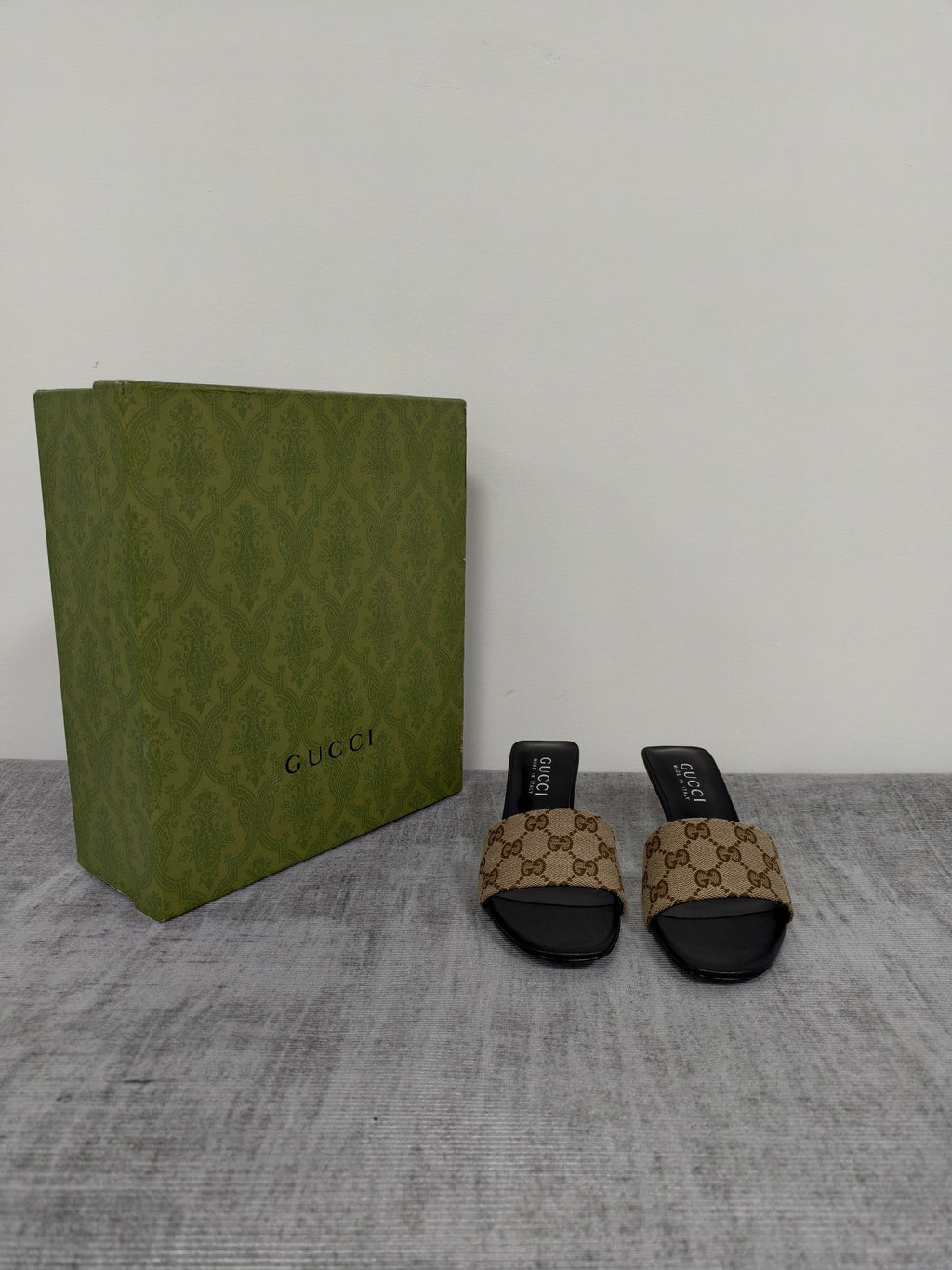 GUCCI 26S MULE SANDALS 55MM IN BEIGE BROWN GG CANVAS