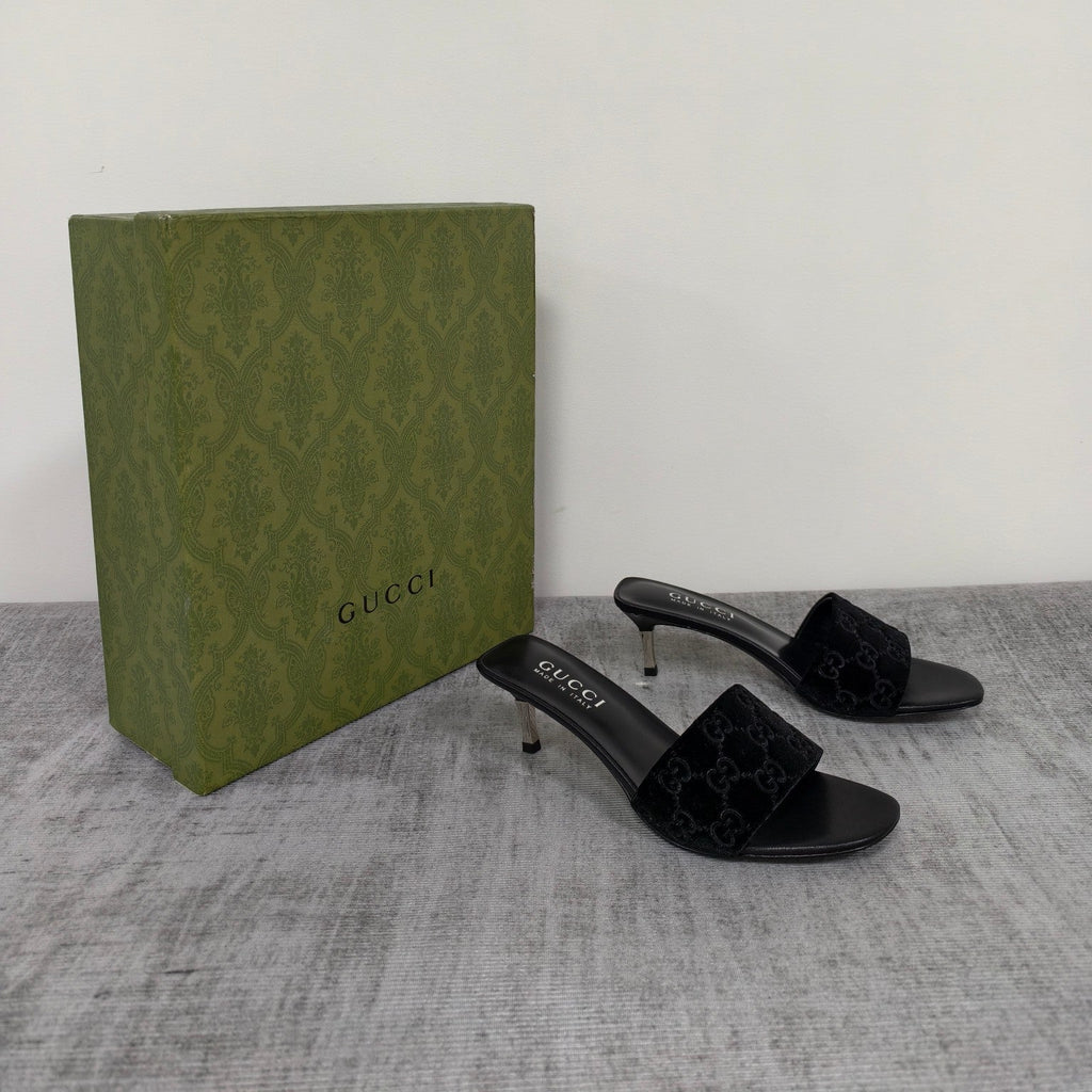 GUCCI 26S MULE SANDALS 55MM IN BLACK VELVET GG EMBOSSED