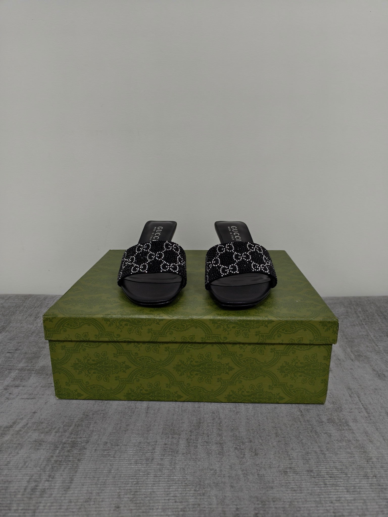 GUCCI 26S MULE SANDALS 55MM IN BLACK SATIN CRYSTAL GG
