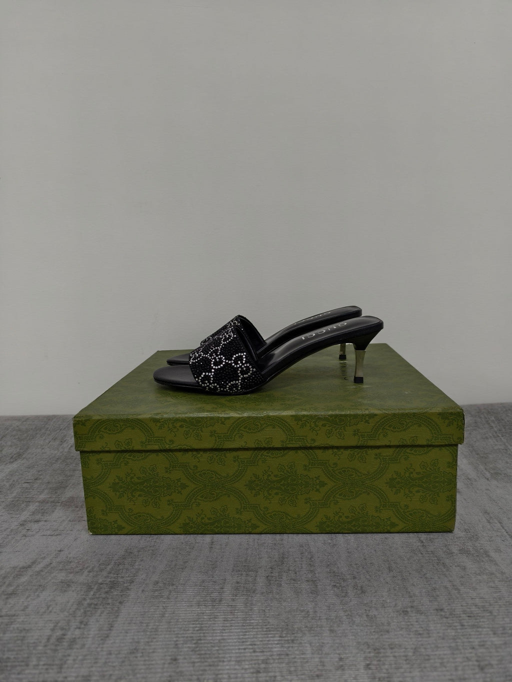 GUCCI 26S MULE SANDALS 55MM IN BLACK SATIN CRYSTAL GG
