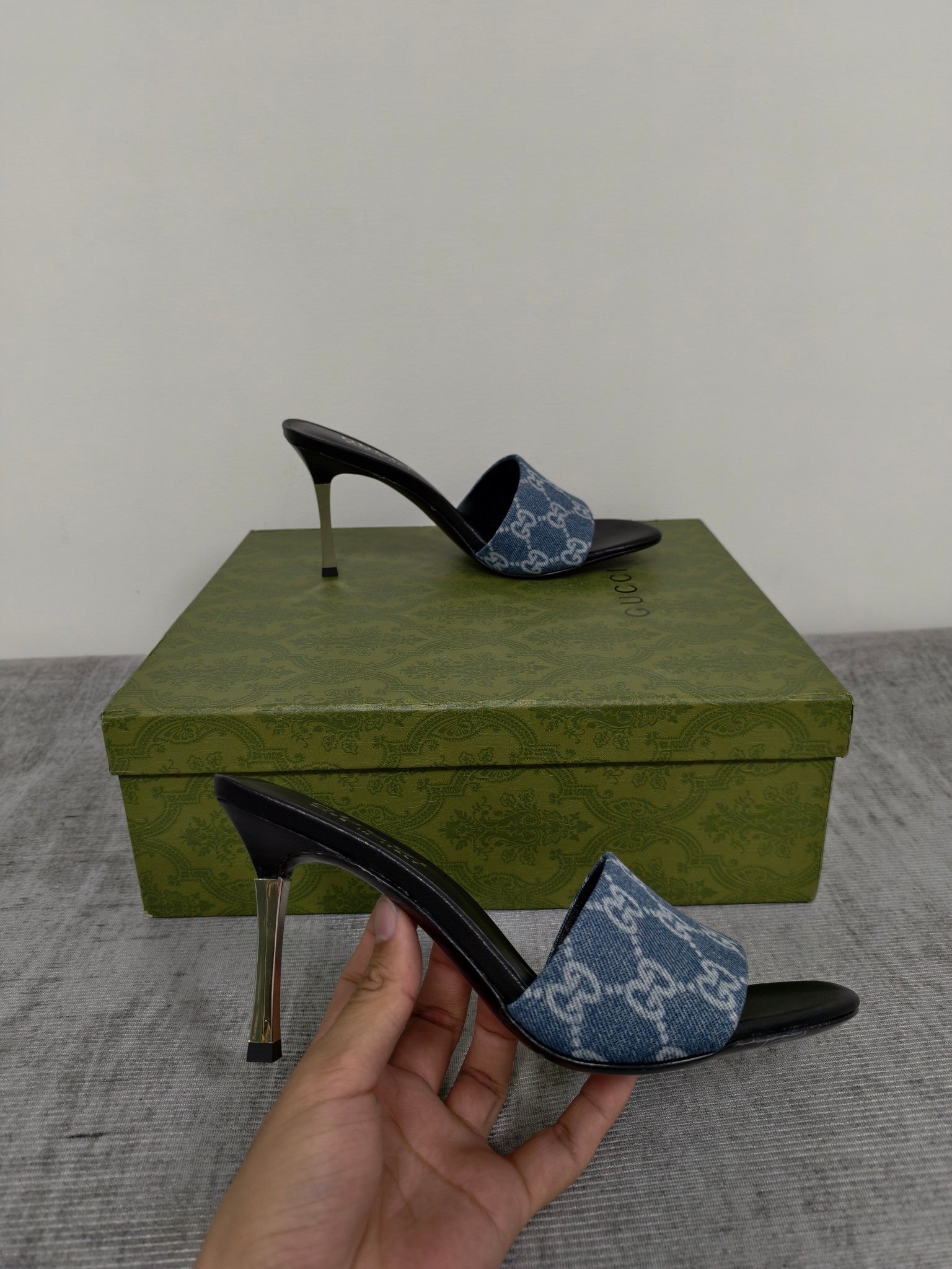 GUCCI 26S MULE SANDALS 85MM IN BLUE GG DENIM