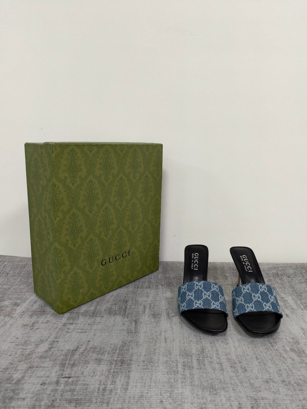 GUCCI 26S MULE SANDALS 85MM IN BLUE GG DENIM