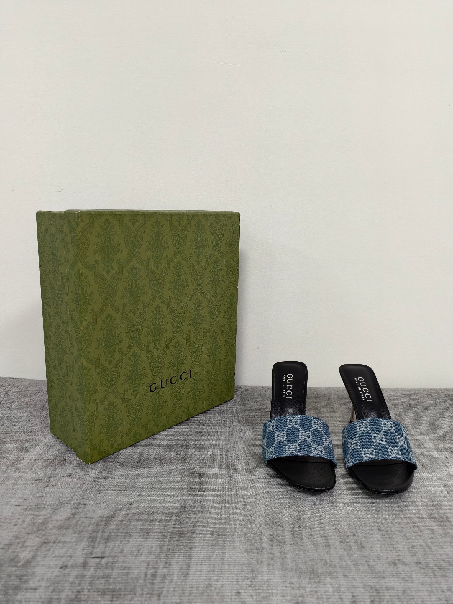 GUCCI 26S MULE SANDALS 85MM IN BLUE GG DENIM