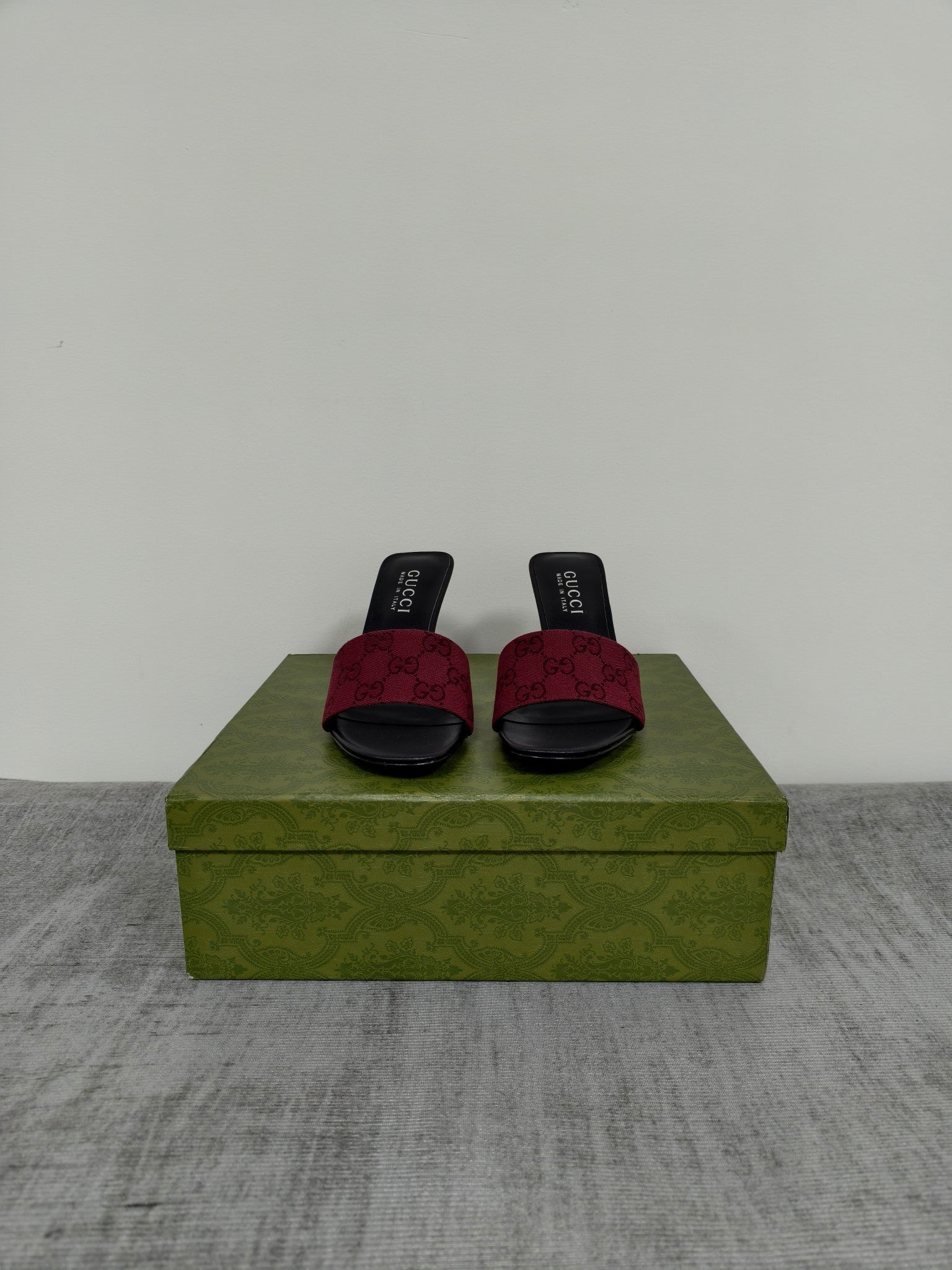 GUCCI 26S MULE SANDALS 85MM IN DARK RED GG CANVAS