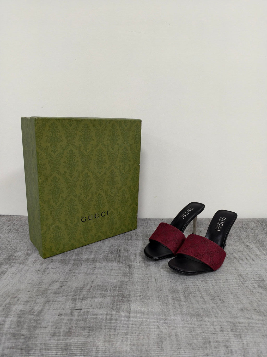 GUCCI 26S MULE SANDALS 85MM IN DARK RED GG CANVAS