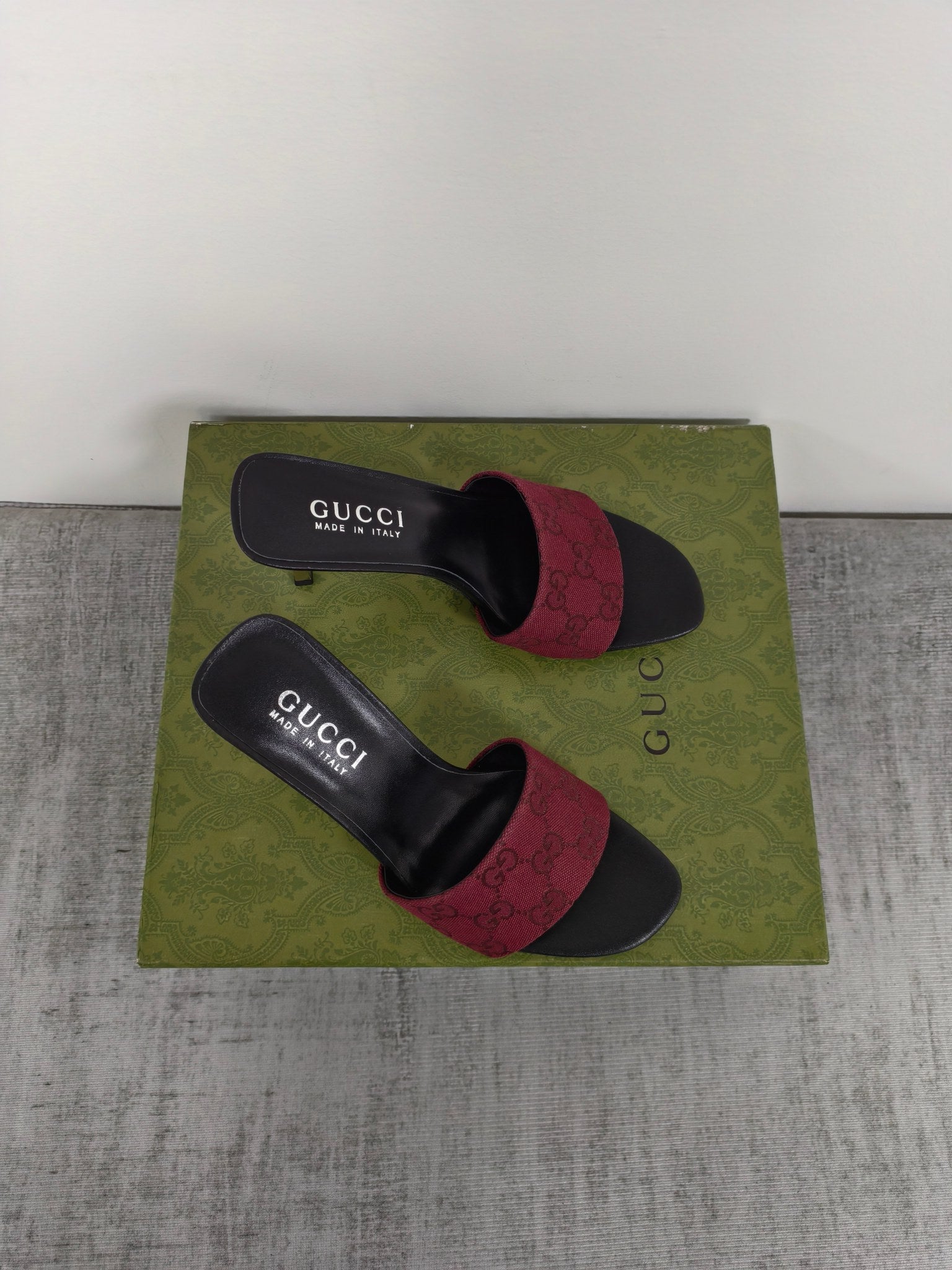GUCCI 26S MULE SANDALS 85MM IN DARK RED GG CANVAS