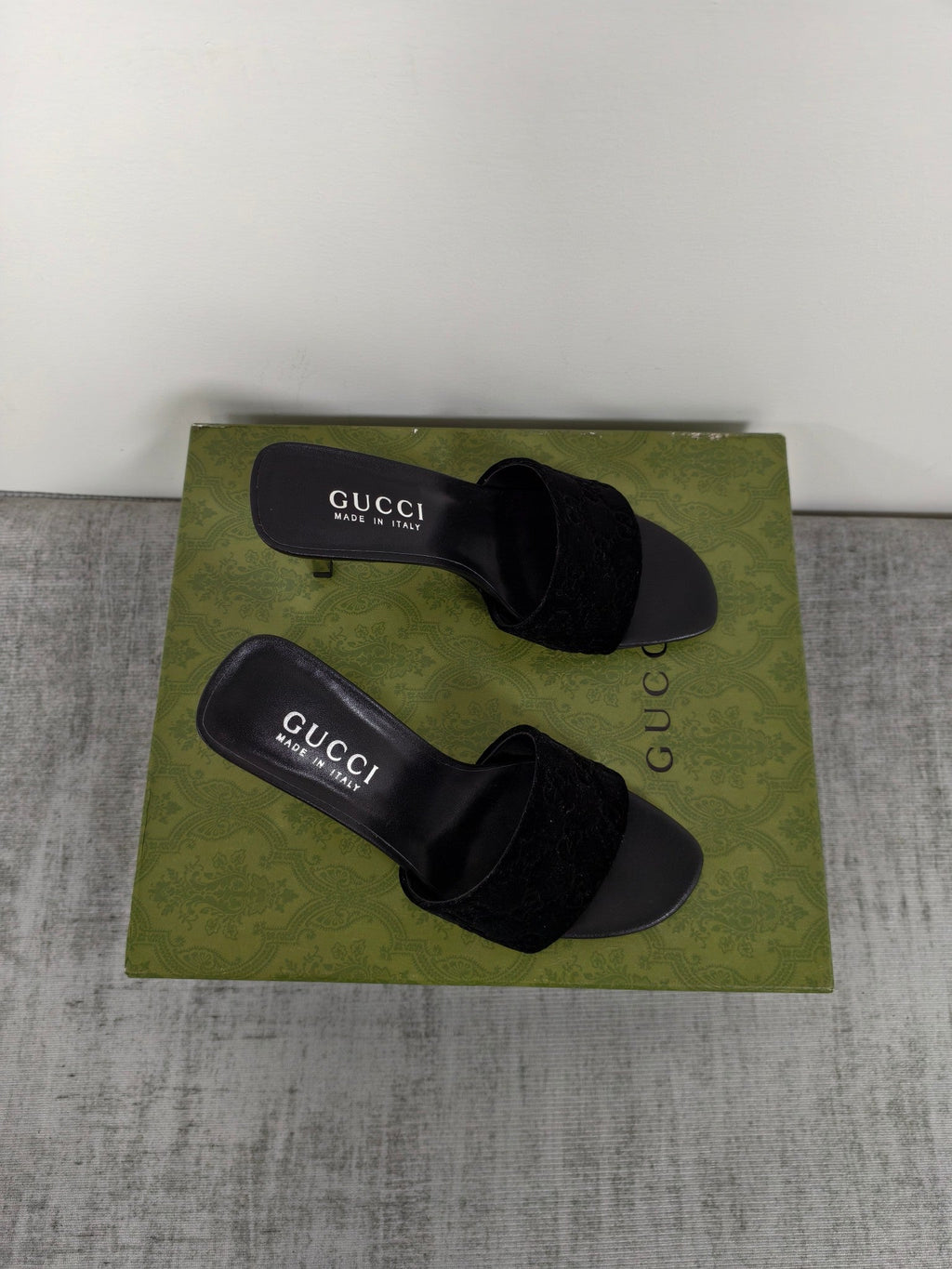 GUCCI 26S MULE SANDALS 85MM IN BLACK VELVET GG EMBOSSED