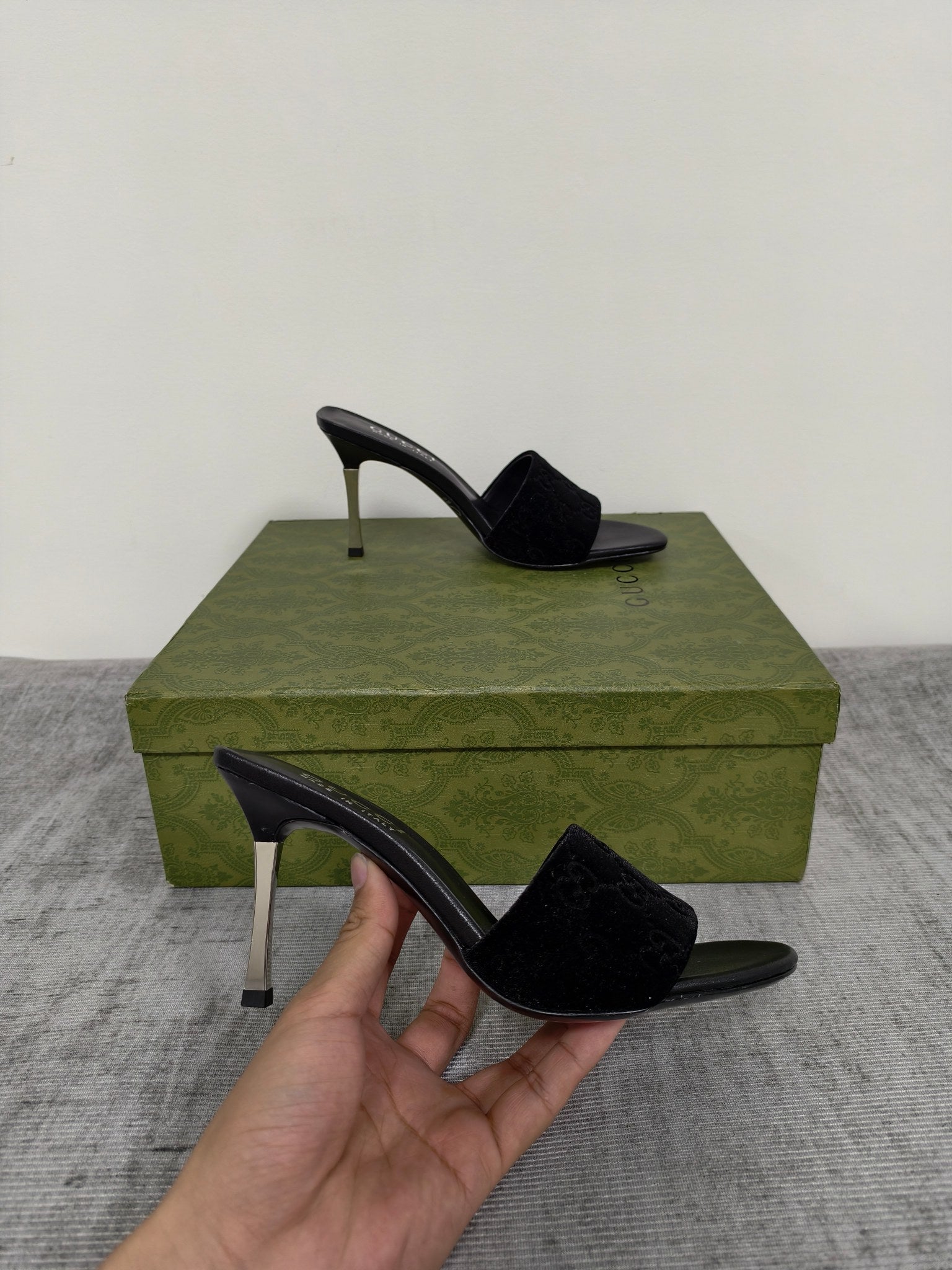 GUCCI 26S MULE SANDALS 85MM IN BLACK VELVET GG EMBOSSED