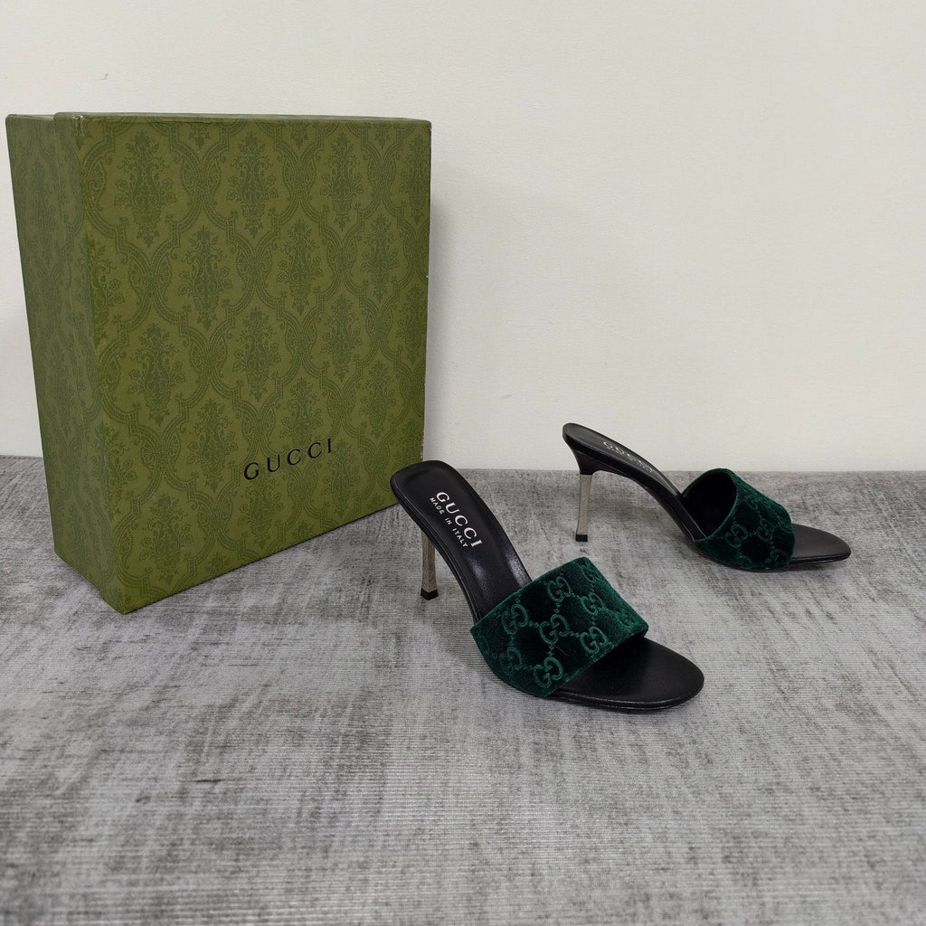 GUCCI 26S MULE SANDALS 85MM IN DARK GREEN VELVET GG EMBOSSED