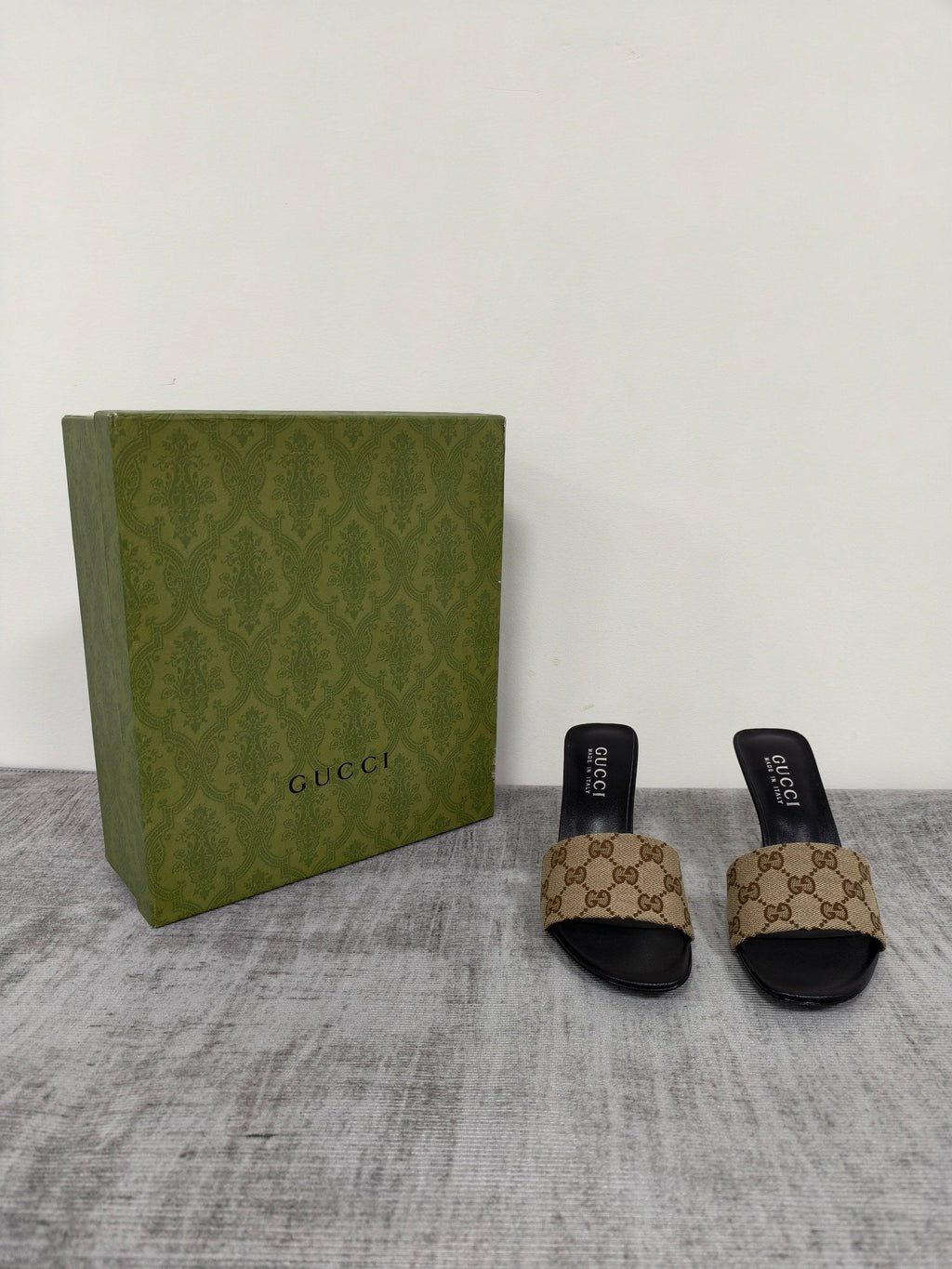 GUCCI 26S MULE SANDALS 85MM IN BEIGE BROWN GG CANVAS