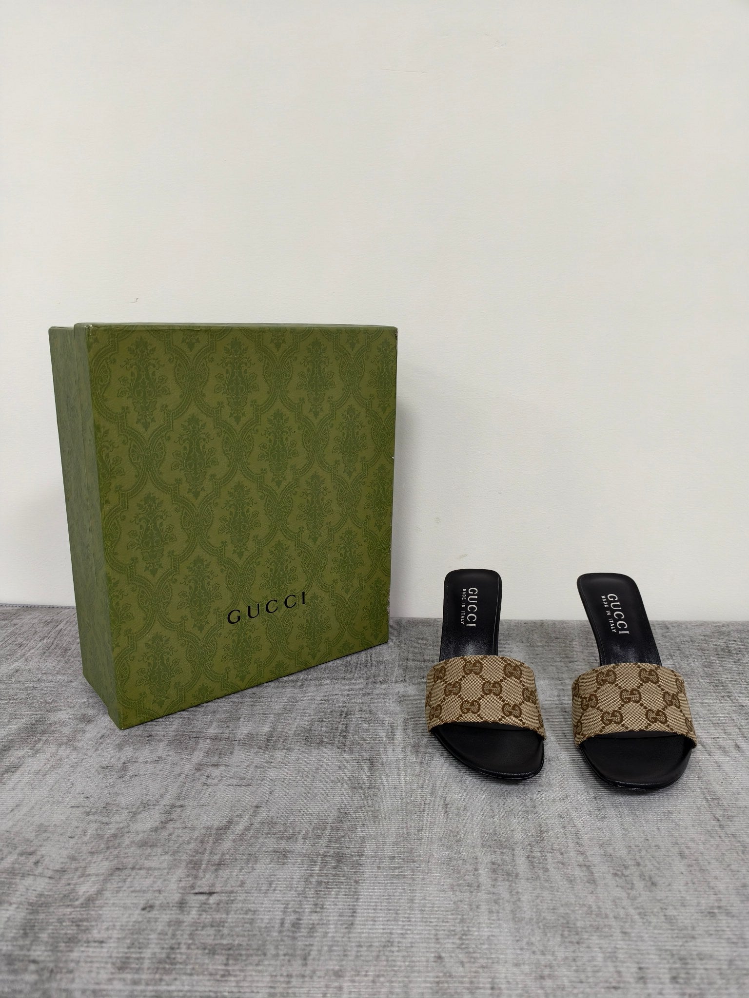 GUCCI 26S MULE SANDALS 85MM IN BEIGE BROWN GG CANVAS
