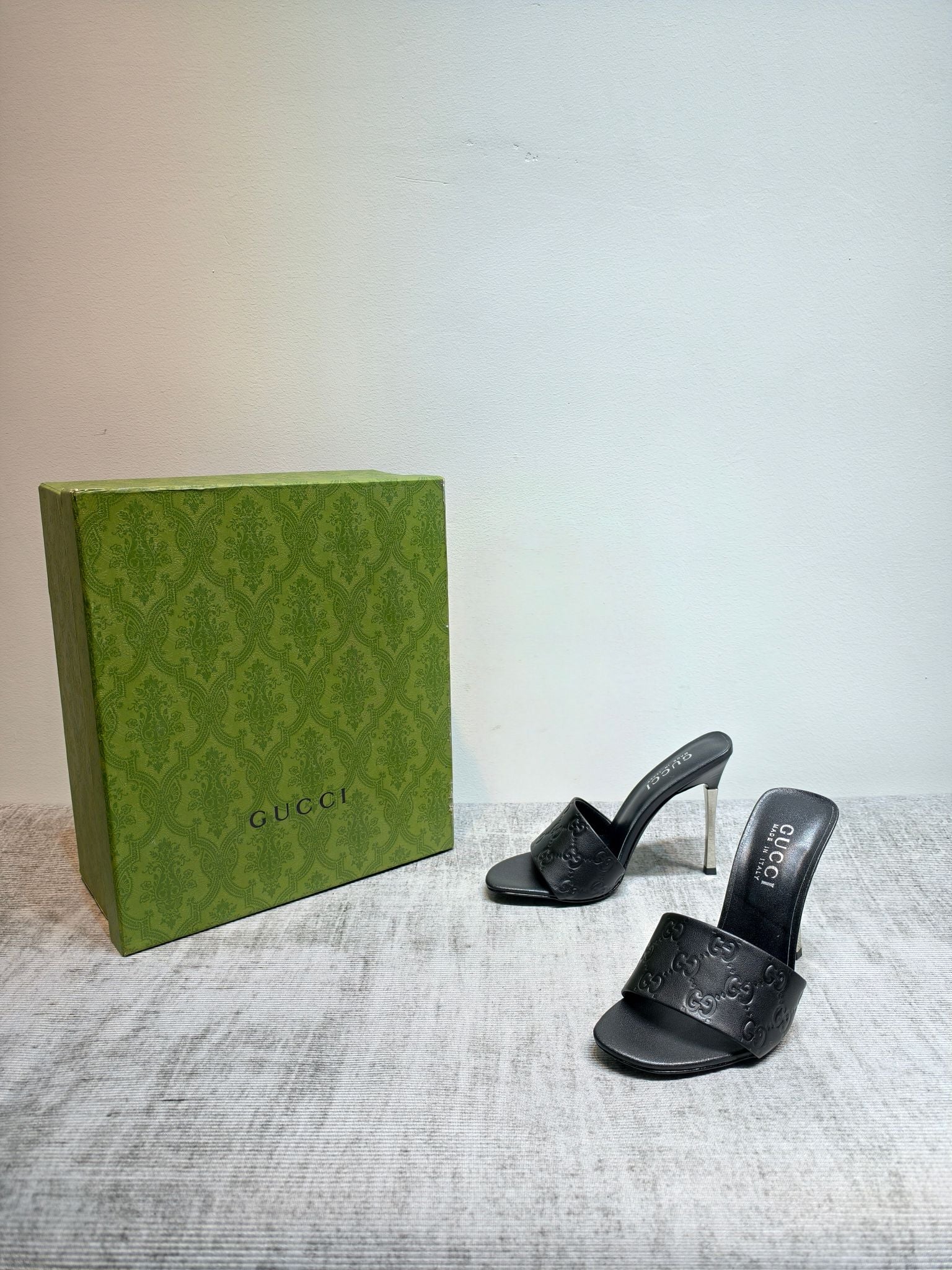 GUCCI 26S MULE SANDALS 110MM IN BLACK CALFSKIN GG EMBOSSED