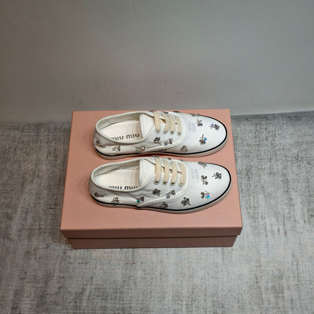 MIUMIU 26S LOW TOP SNEAKERS IN WHITE CANVAS CRYSTAL-EMBELLISHED