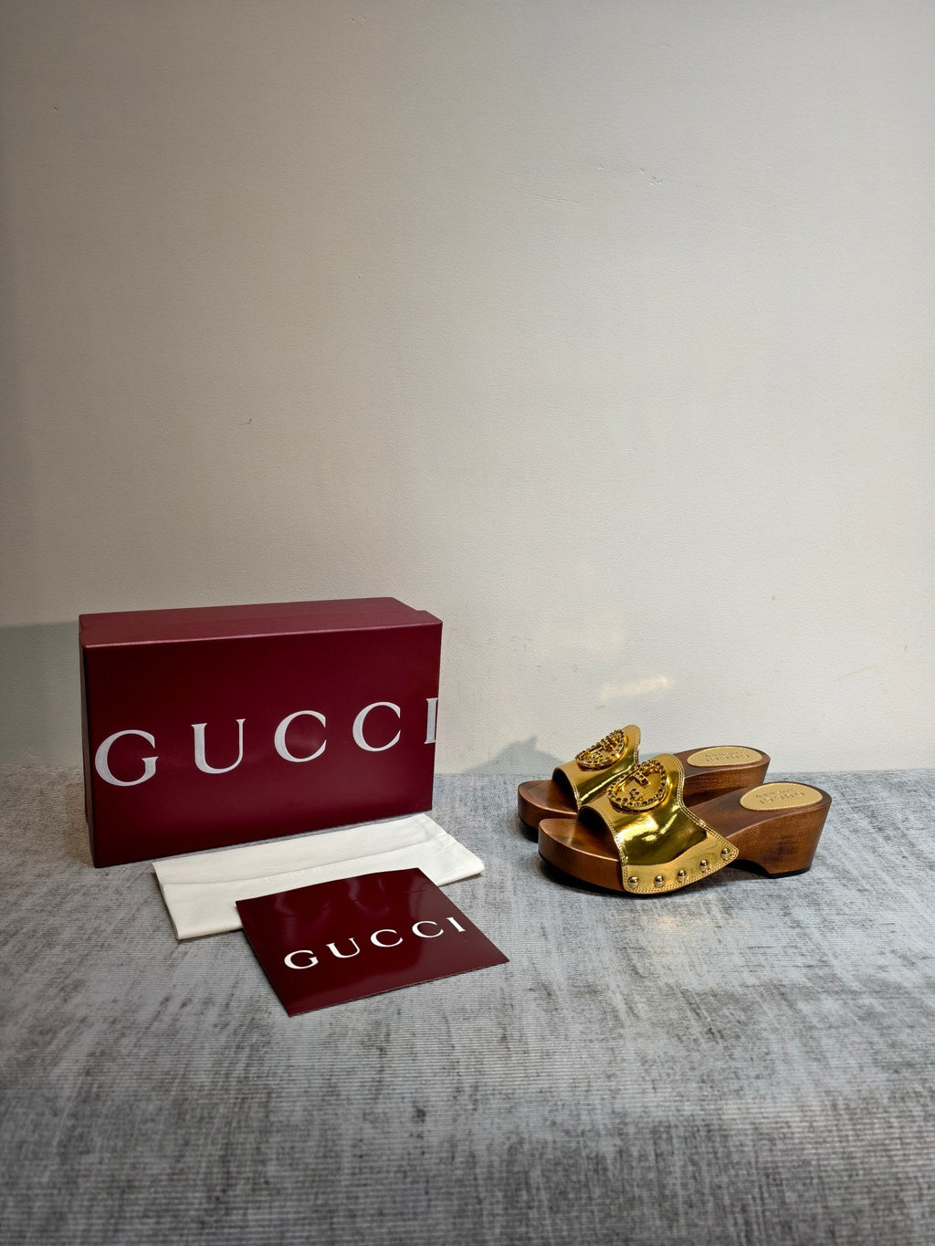 GUCCI 26S PLATFORM MULES IN GOLD CALFSKIN GOLD HARDWARE