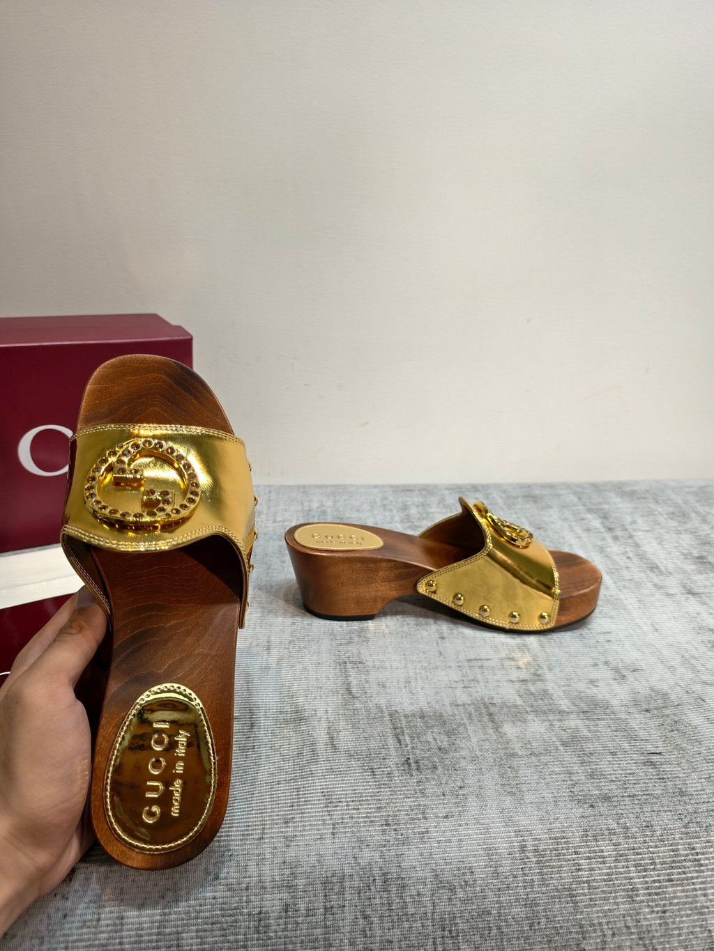 GUCCI 26S PLATFORM MULES IN GOLD CALFSKIN GOLD HARDWARE
