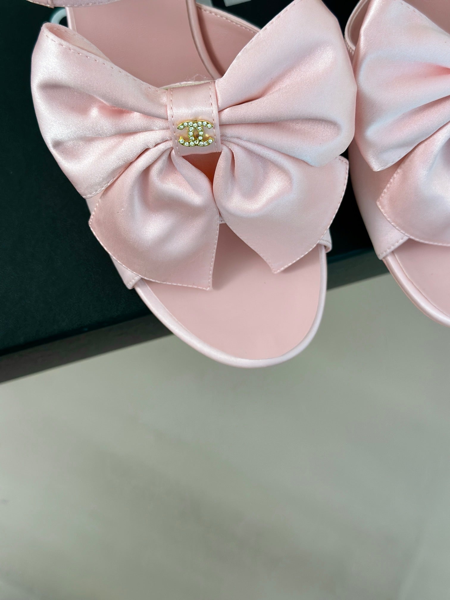 Double CC Big Bow High Sandal Sheepskin Light Pink