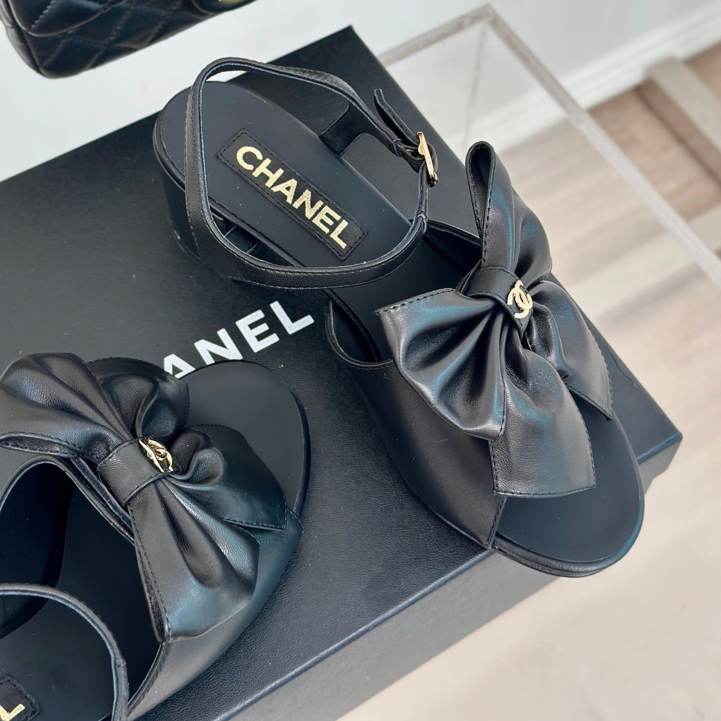 Double CC Big Bow High Sandal Sheepskin Black