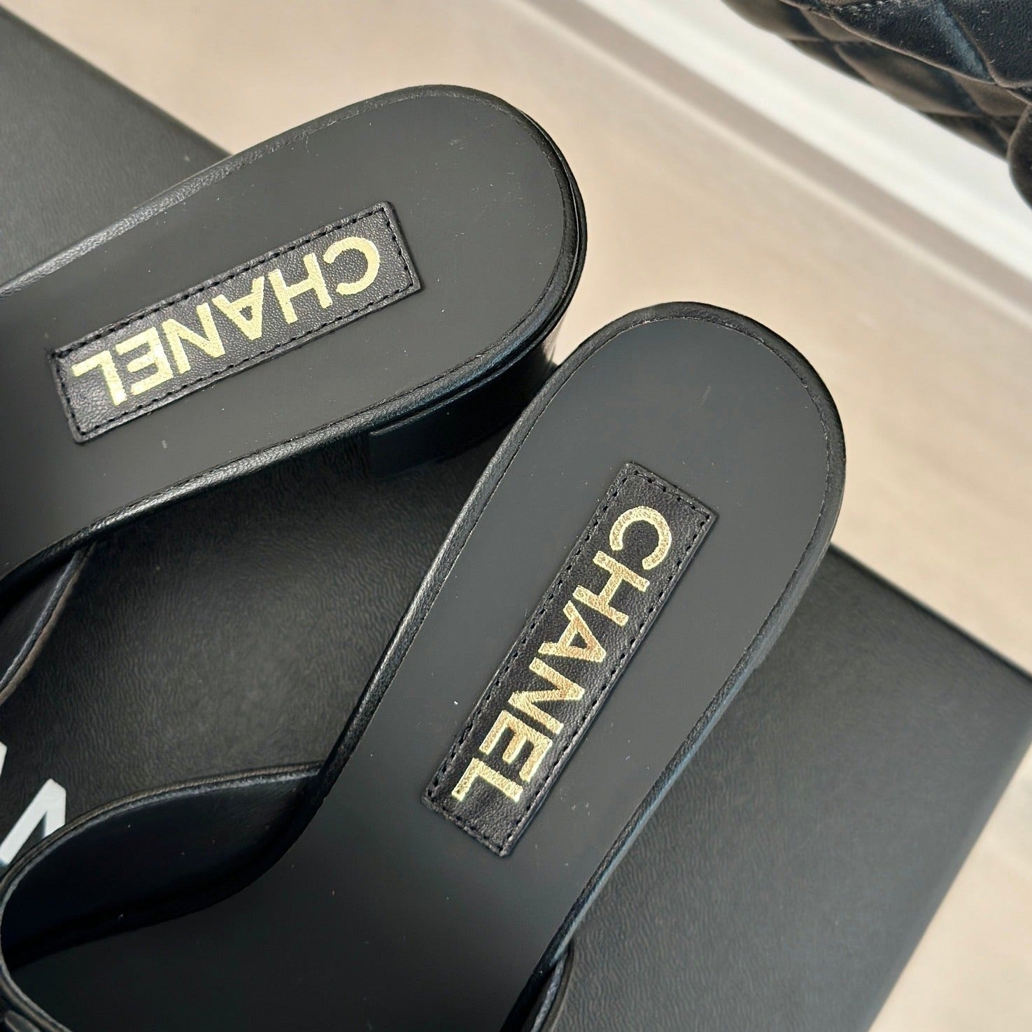 Double CC Big Bow High Heels Sheepskin Black