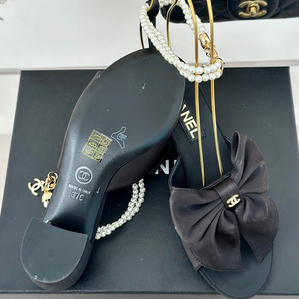 Double C Big Bow Pearl Chain High Sandals Black Lambskin