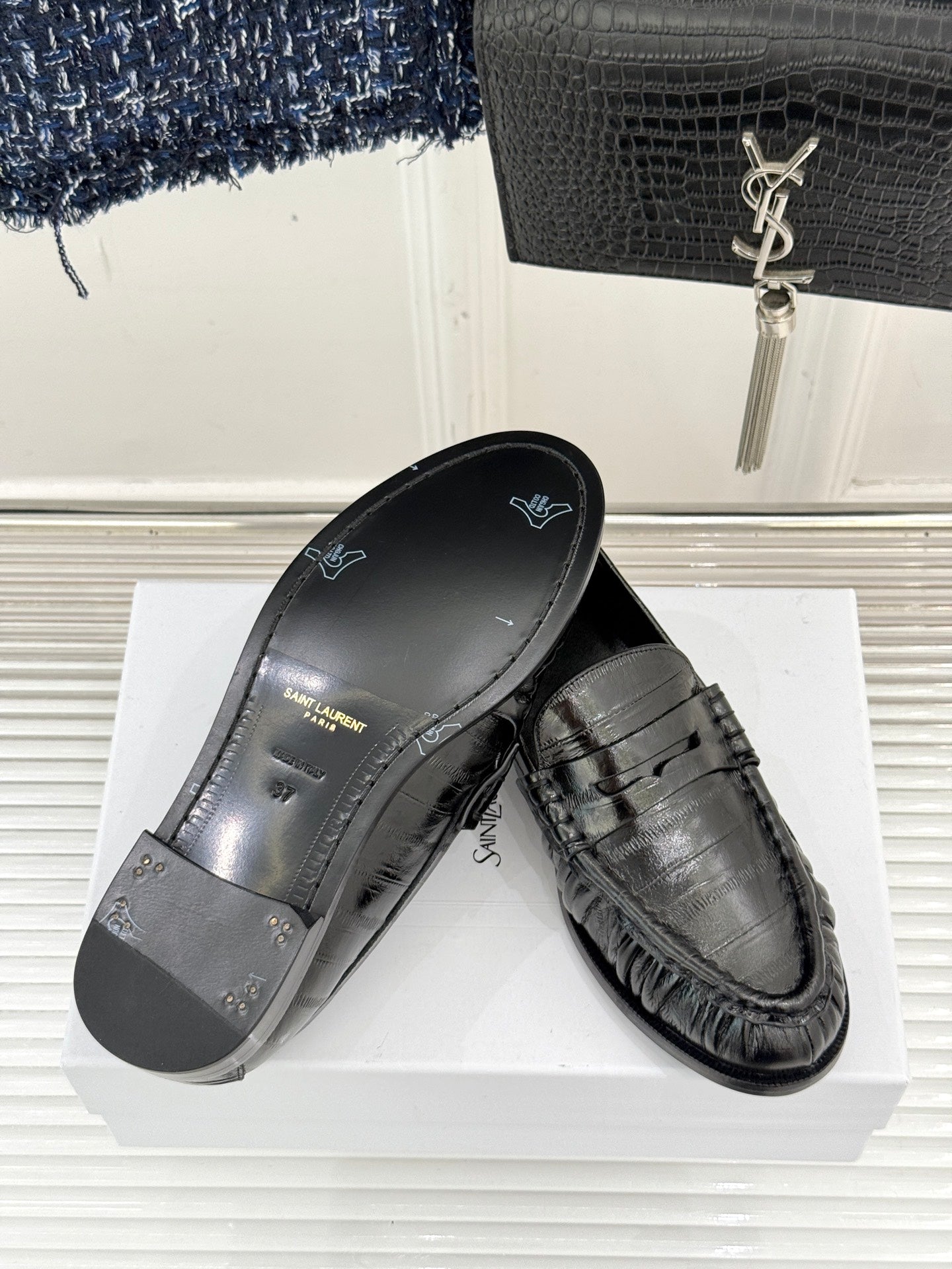 YSL 25S LOAFERS IN BLACK EMBOSSED LAMBSKIN