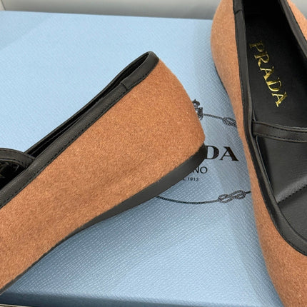 PRADA 26S MARY JANE  FLATS IN CAMEL BROWN FELTED FABRIC