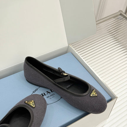 PRADA 26S MARY JANE  FLATS IN CHARCOAL GREY FELTED FABRIC