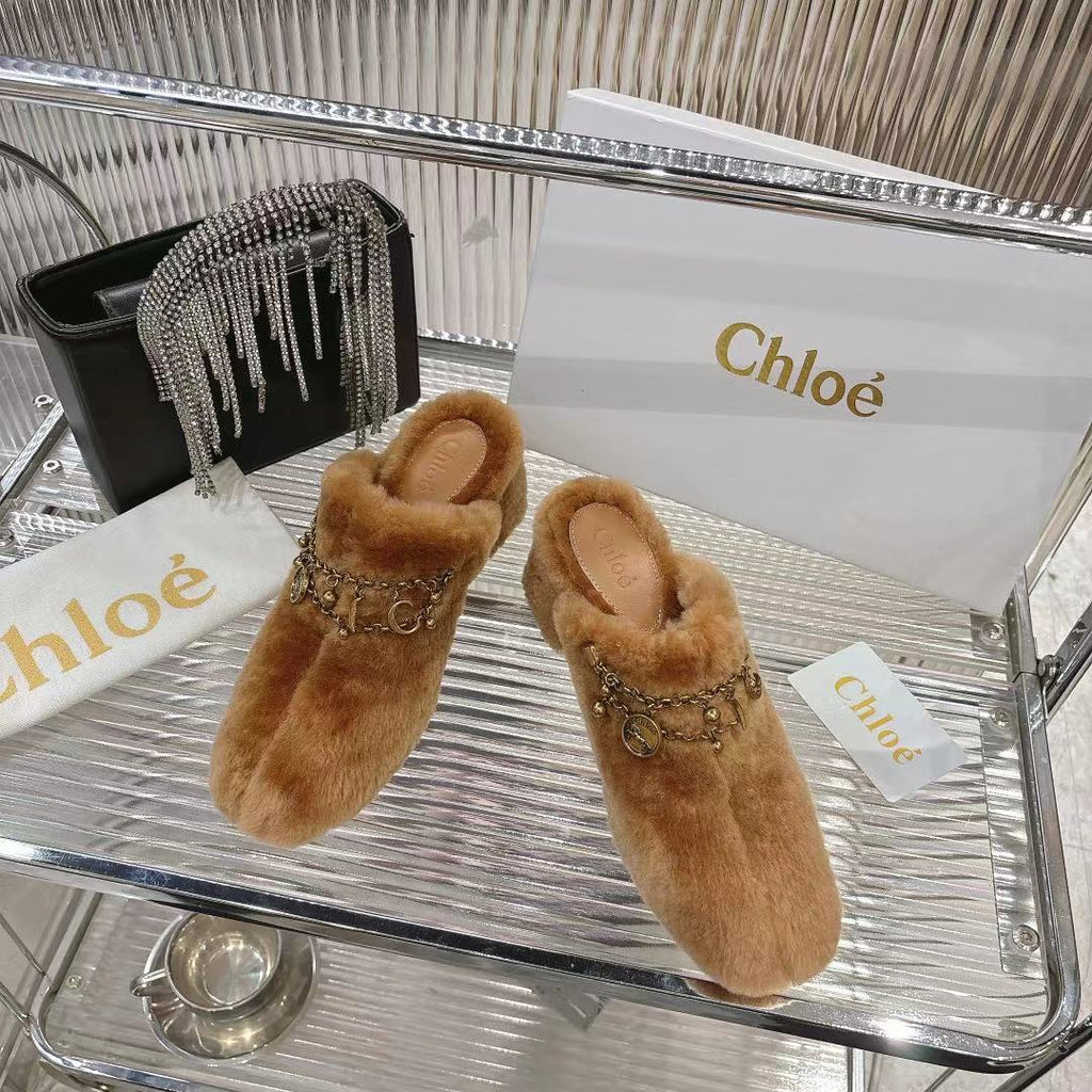 CHLOÉ 26S HIGH-HEELED MULES IN BROWN WOOL