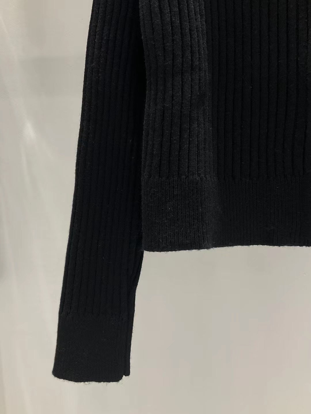 MIUMIU PULLOVER SWEATER STYLE 312