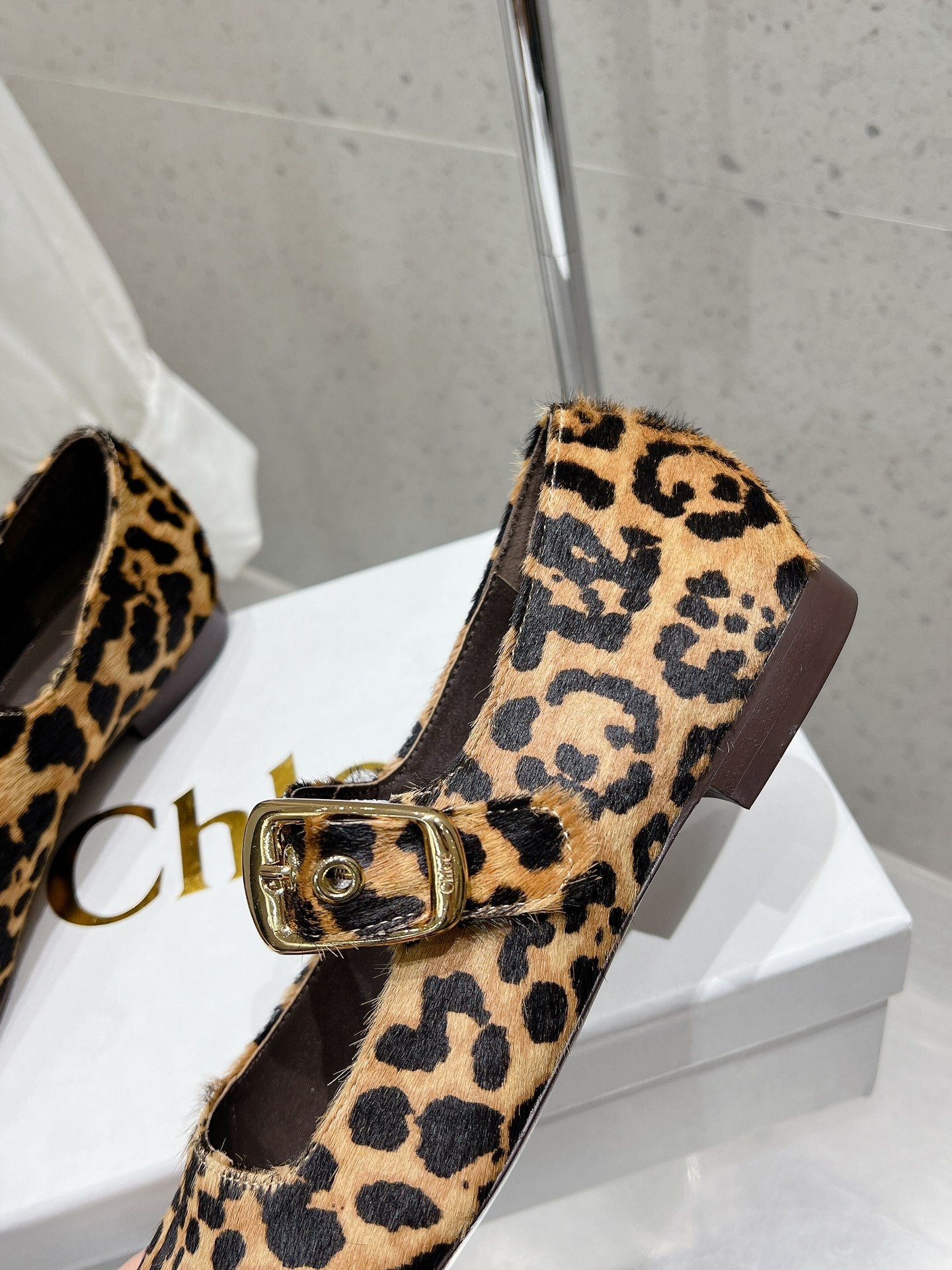 CHLOÉ 26S MARY JANE FLATS IN LEOPARD PRINT PONY HAIR
