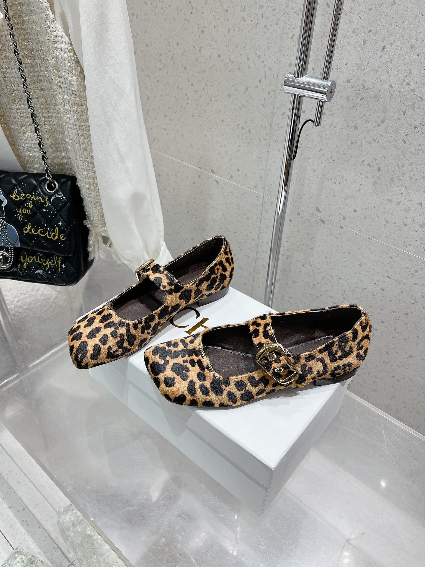 CHLOÉ 26S MARY JANE FLATS IN LEOPARD PRINT PONY HAIR