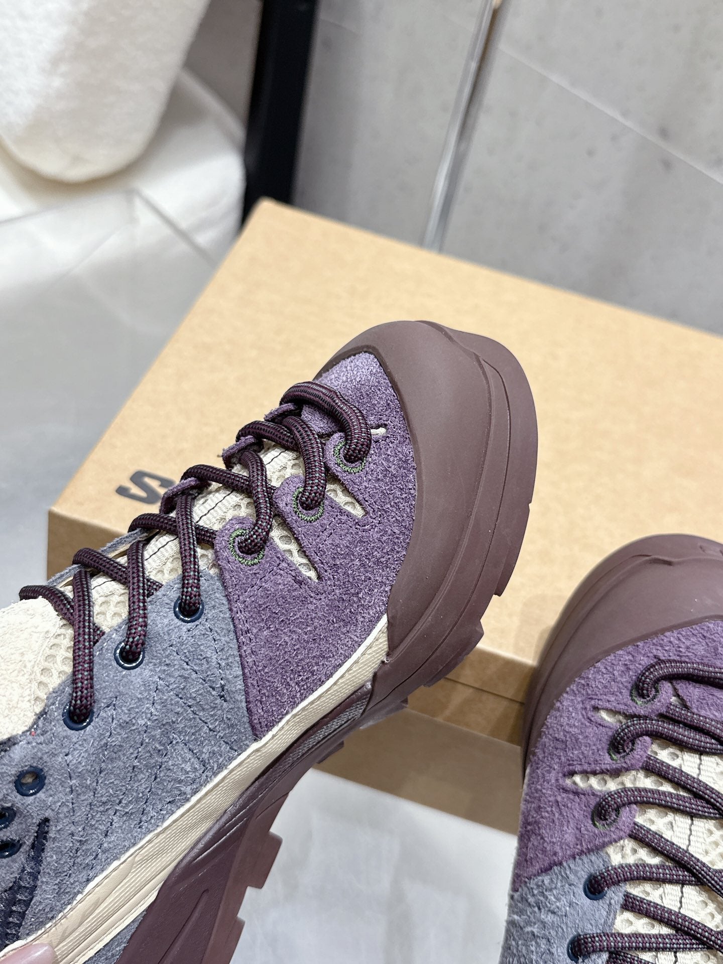 ALO 25S SALOMON AERO GLIDE 3 IN PURPLE AND GREY SUEDE
