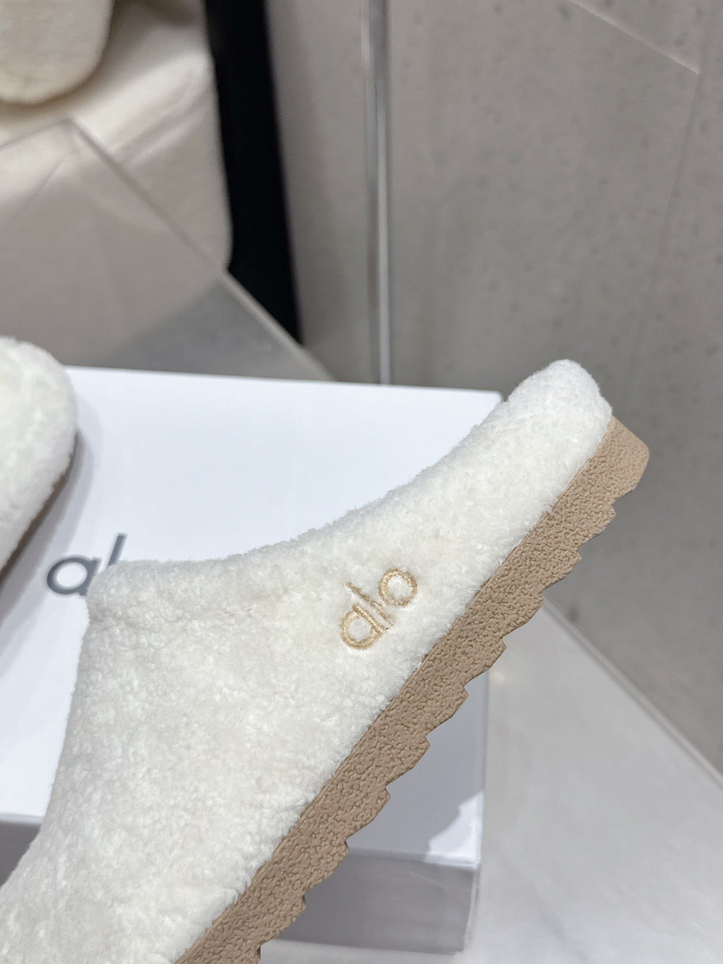ALO 25S BIRKENSTOCK CLOGS IN WHITE WOOL