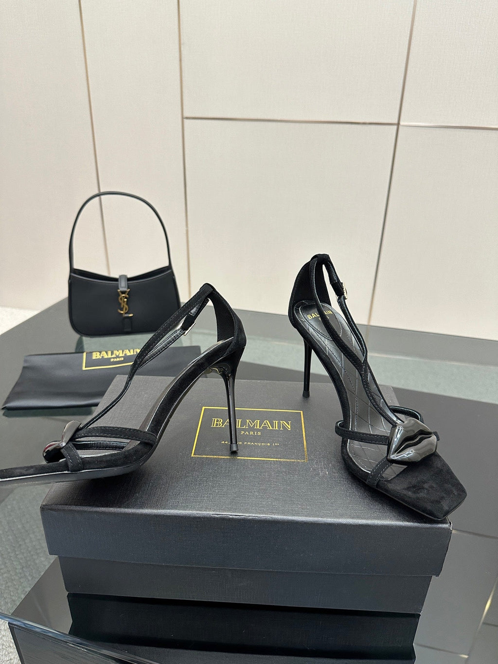BALMAIN 25S LIPS SANDALS 10 IN BLACK SUEDE