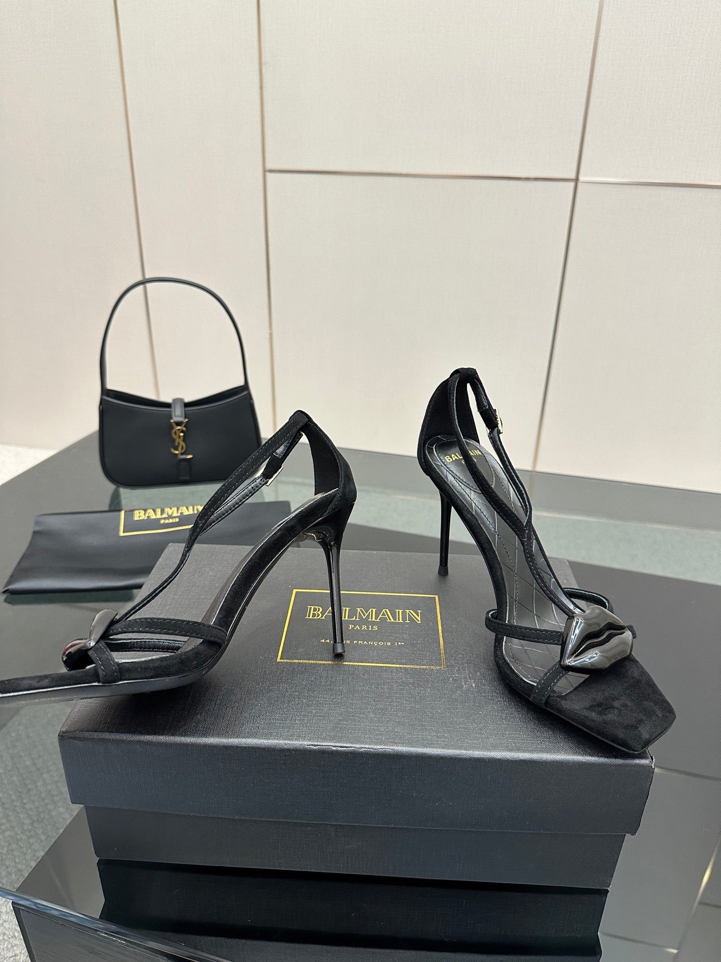 BALMAIN 25S LIPS SANDALS 10 IN BLACK SUEDE