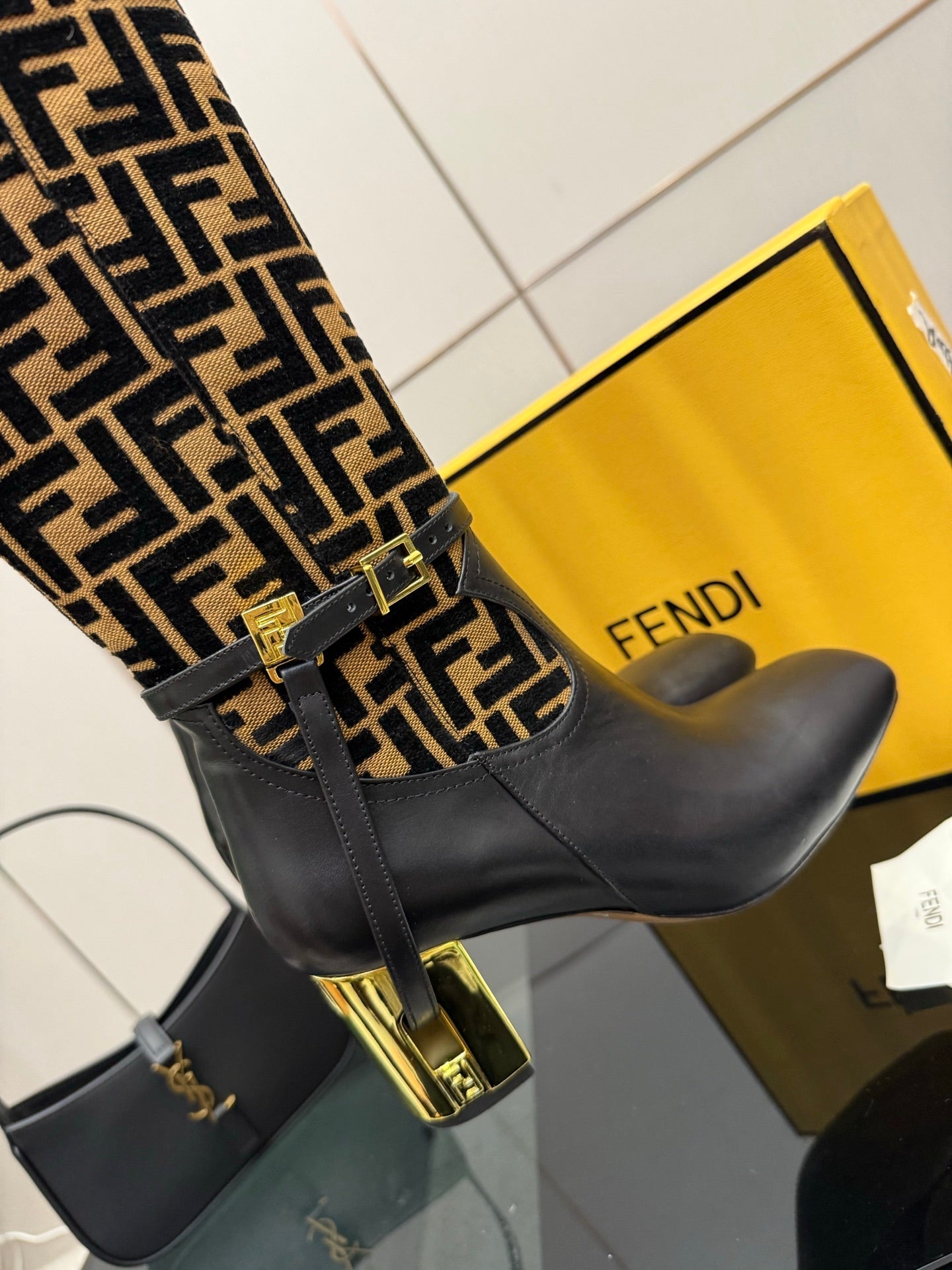 FENDI 25S KNEE-HIGH BOOTS 50 MM IN BLACK CALFSKIN AND BROWN FABRIC PRINT LOGO