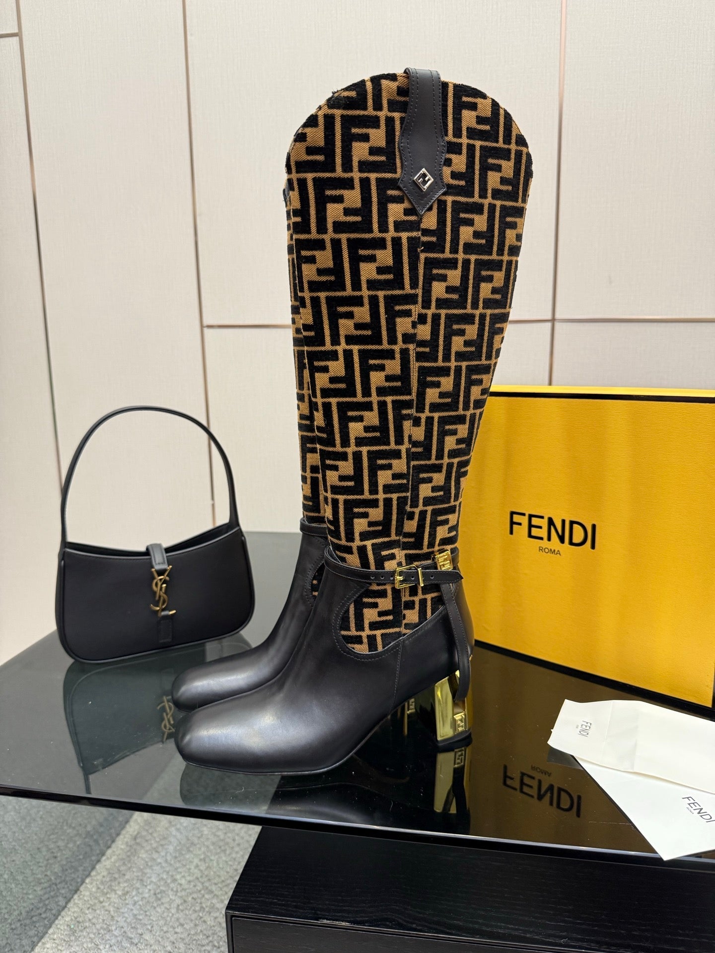 FENDI 25S KNEE-HIGH BOOTS 50 MM IN BLACK CALFSKIN AND BROWN FABRIC PRINT LOGO