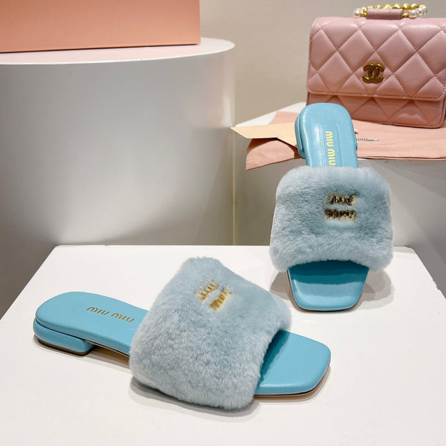 MIUMIU 26S SQUARE-TOE SANDALS IN SKY BLUE SHEARLING AND LEATHER