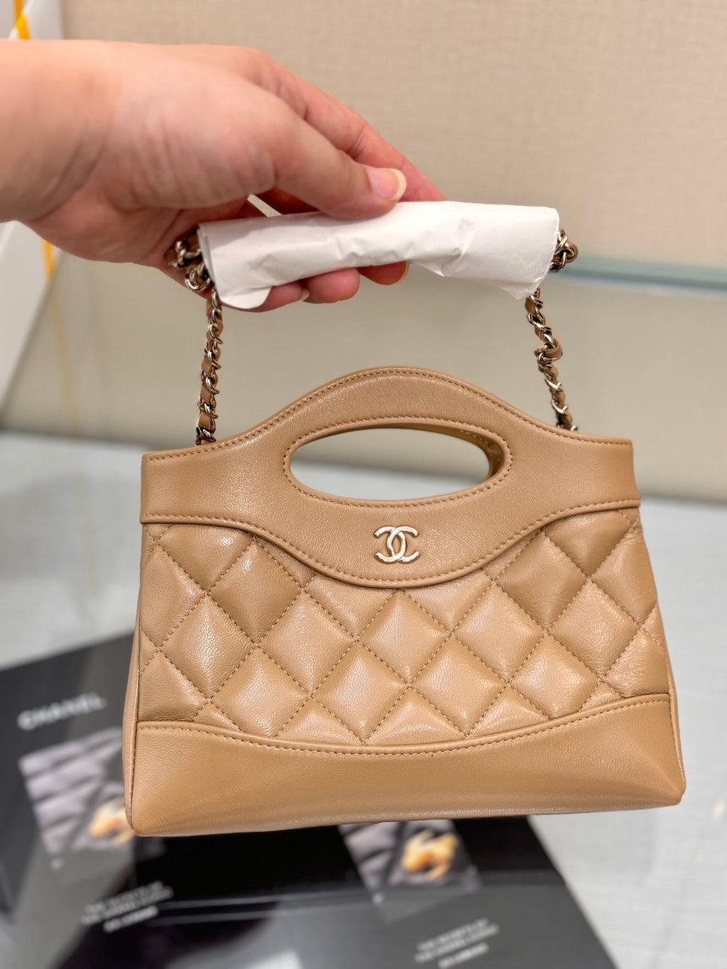 CHANEL 25S SHOPPING BAG 20 CM IN DARK BEIGE LAMBSKIN