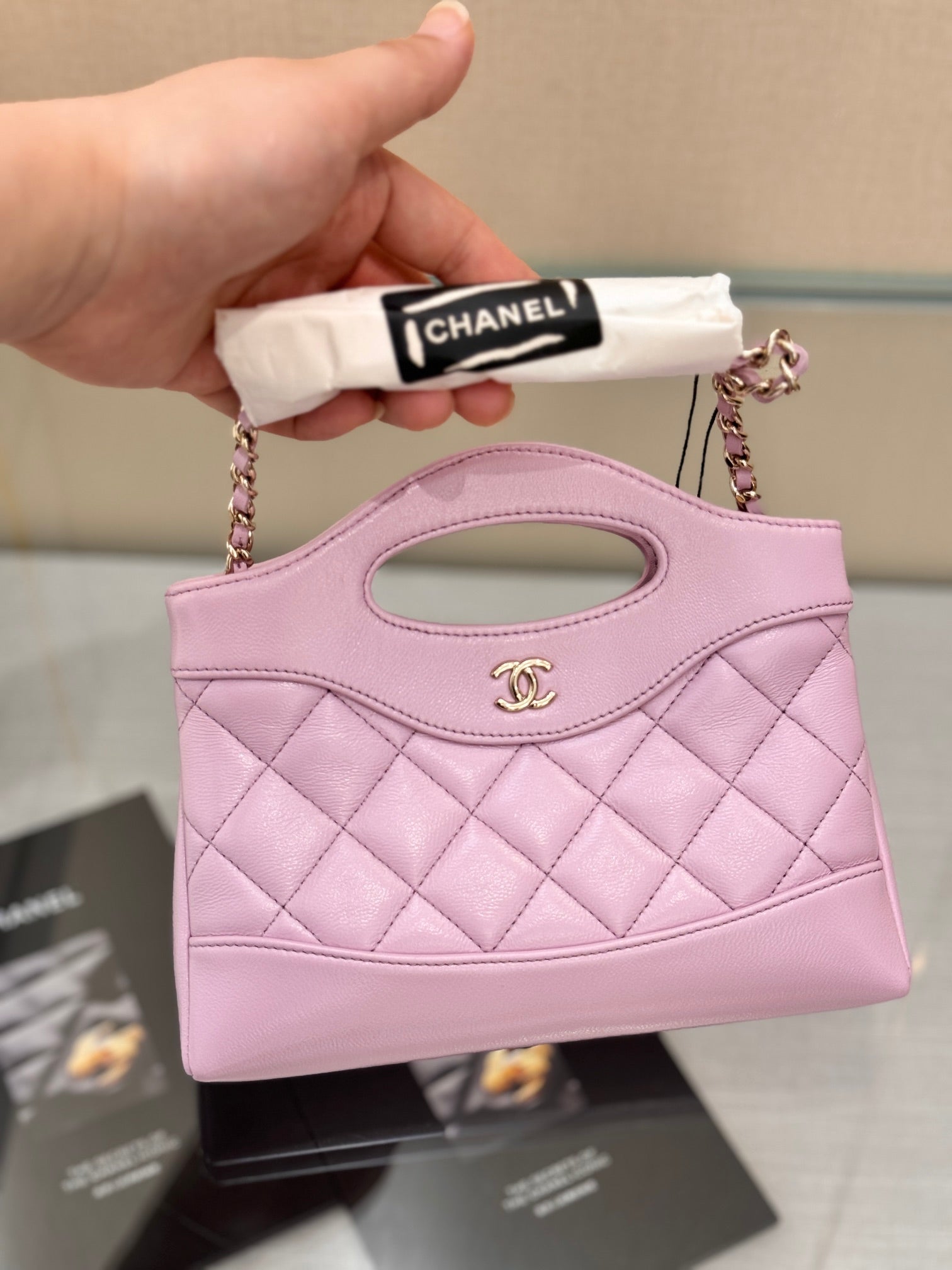 CHANEL 25S SHOPPING BAG 20 CM IN BLUSH PINK LAMBSKIN