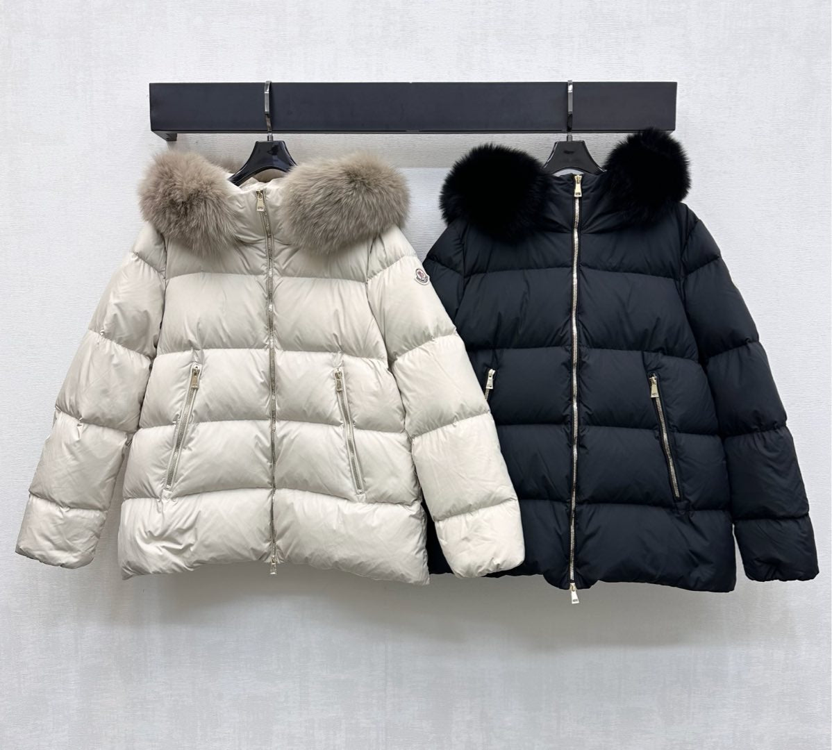 MONCLER 25S DOWN JACKET 304888