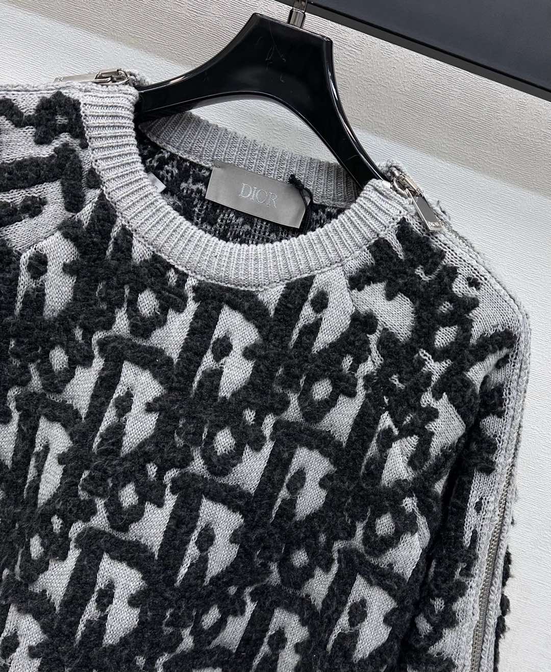 DIOR 25S SWEATER STYLE 073