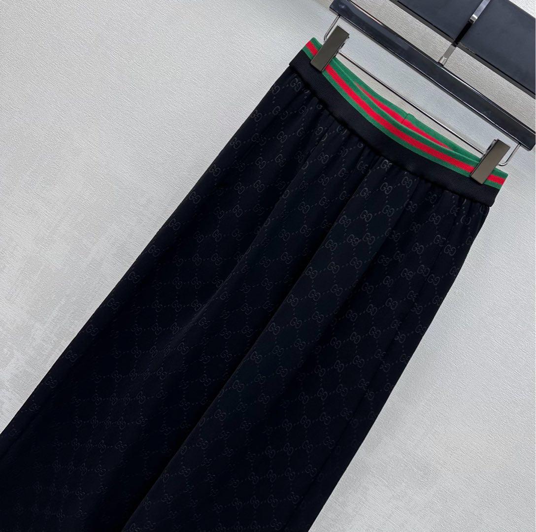 GUCCI 26S STRAIGHT-LEG PANTS 104
