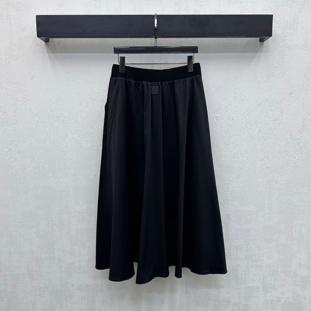 LOEWE 26S PLEATED MIDI SKIRT 495