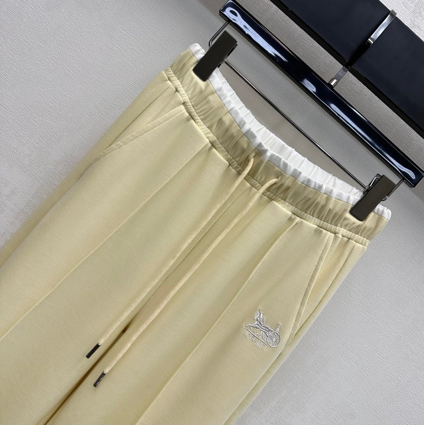 CELINE 26S STRAIGHT LEG PANTS 148