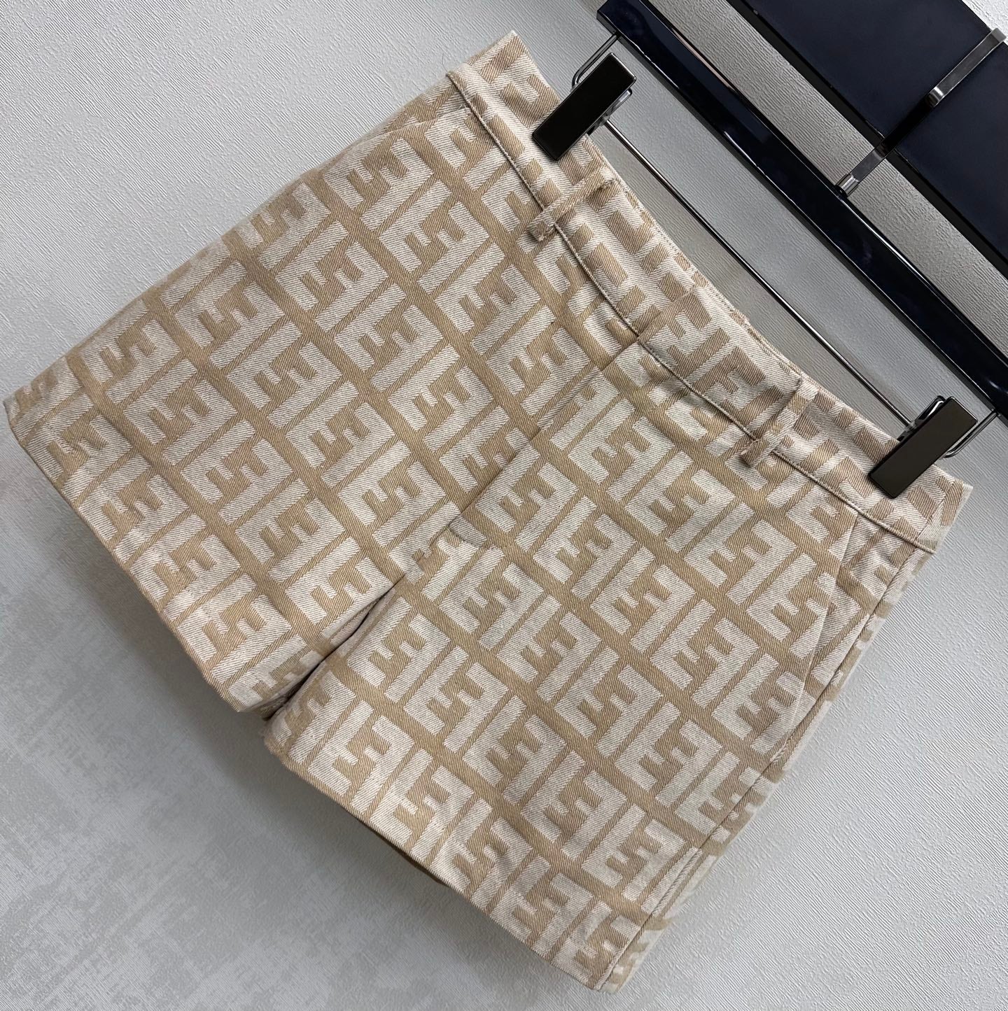 FENDI JACQUARD MOTIF SET IN BEIGE
