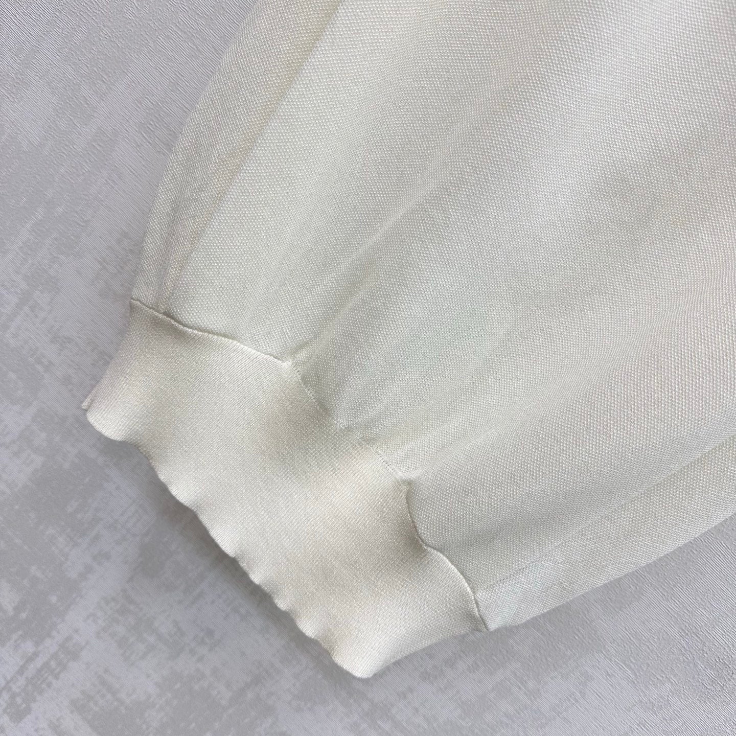 PRADA 26S SLEEVELESS SWEATER STYLE 921