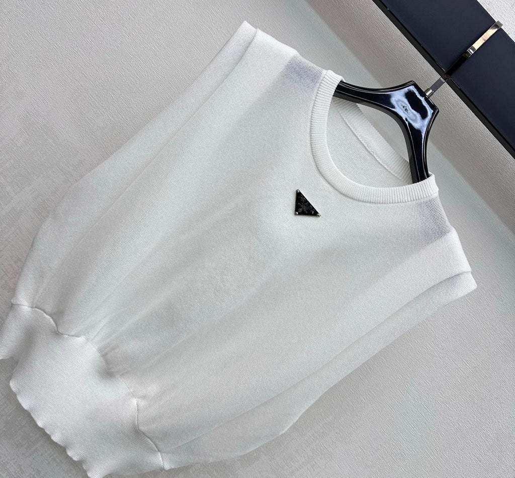 PRADA 26S SLEEVELESS SWEATER STYLE 923