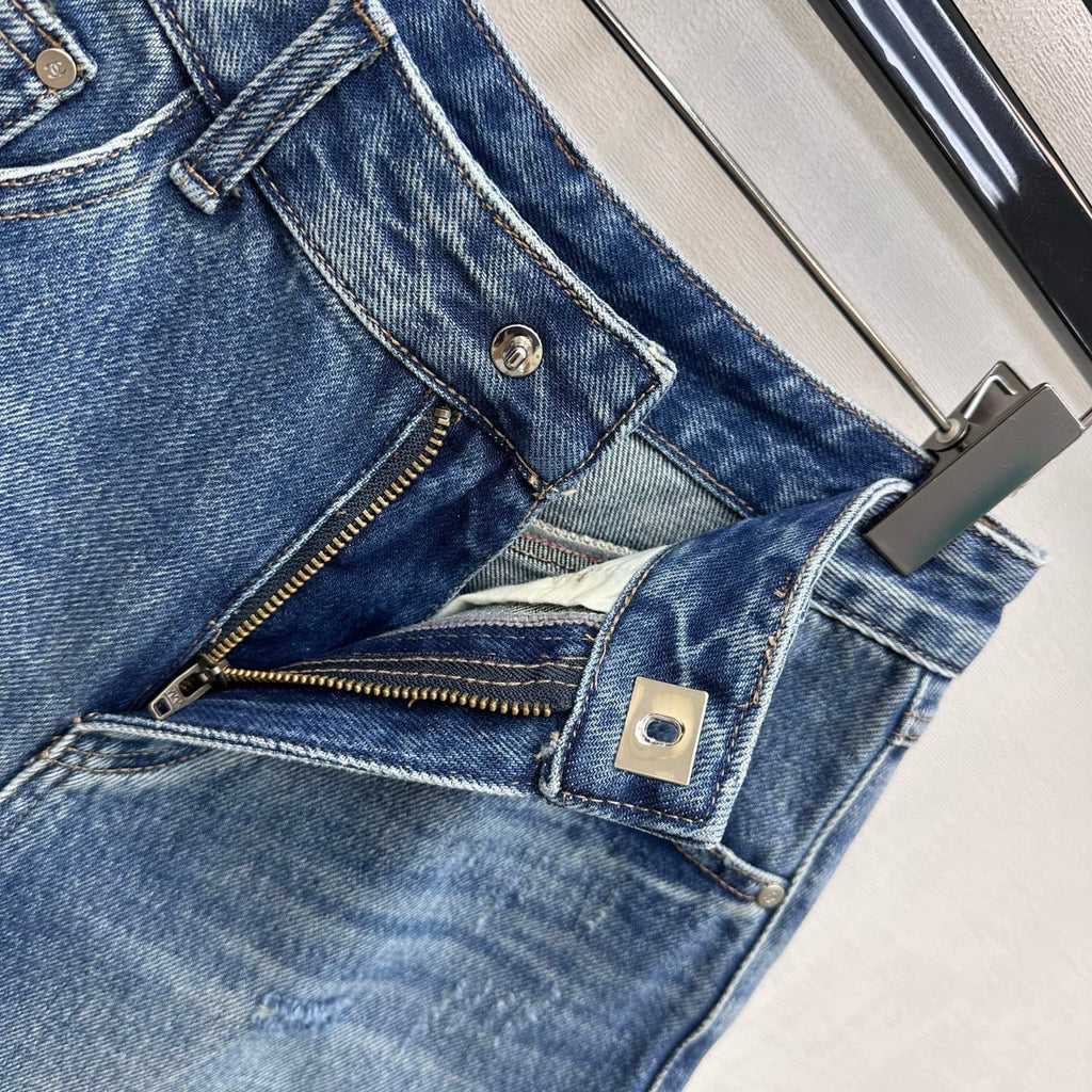 CHANEL 26S DENIM SHORTS 1379