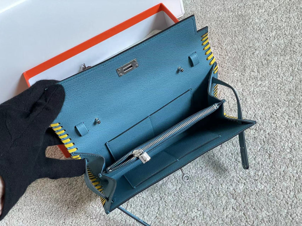 KELLY CLASSIQUE TO GO WALLET 20 IN CERULEAN BLUE CALFSKIN WITH SILVER HARDWARE